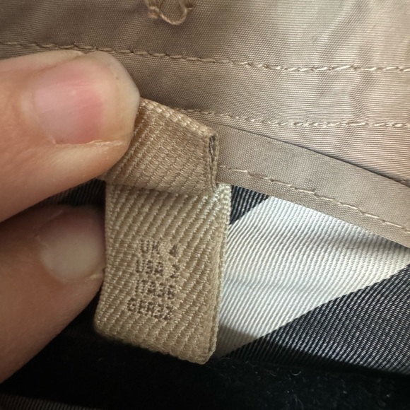 Burberry Brit Tan Rain Coat - Picture 6 of 9